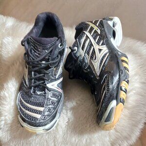 Mizuno Wave Lightning 7 Black Silver Womens Sneakers Size 8.5